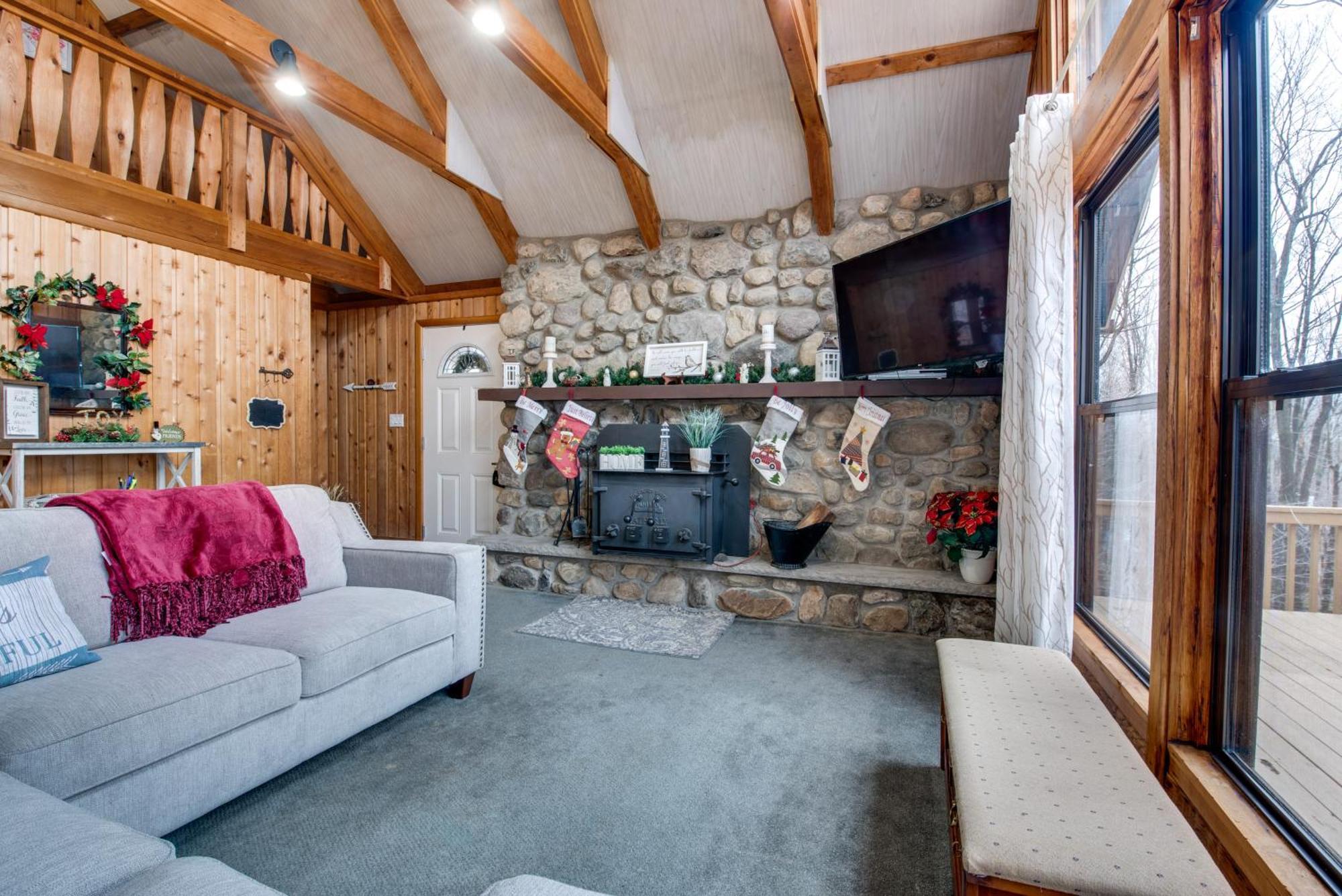 Gouldsboro Cabin With Fire Pit And Community Perks! Zewnętrze zdjęcie